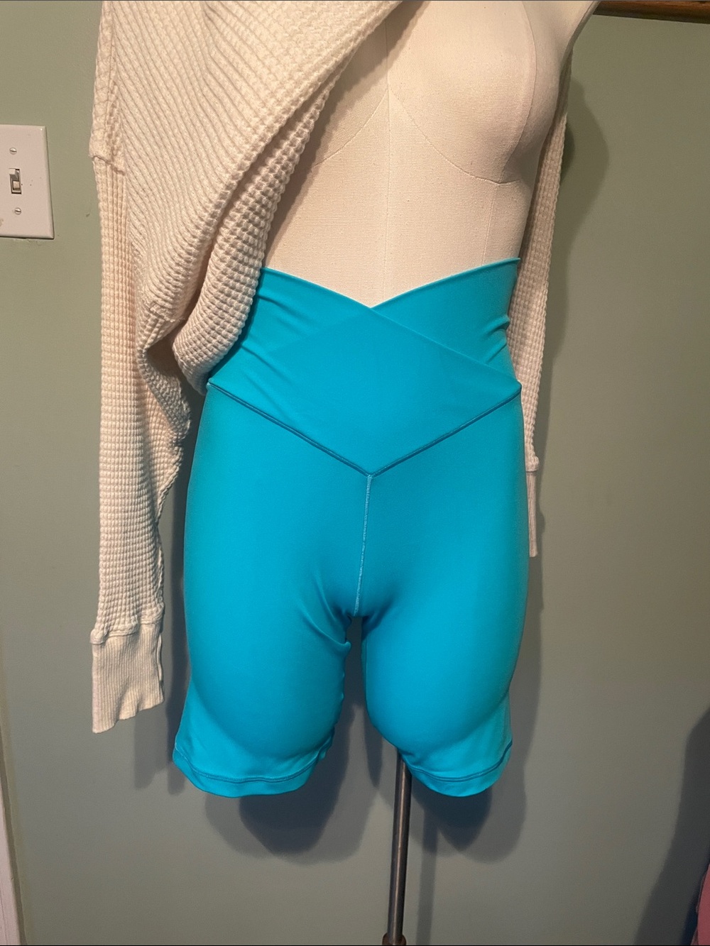 High-Rise Turquoise Women’s Bike Shorts with Crossover Waist